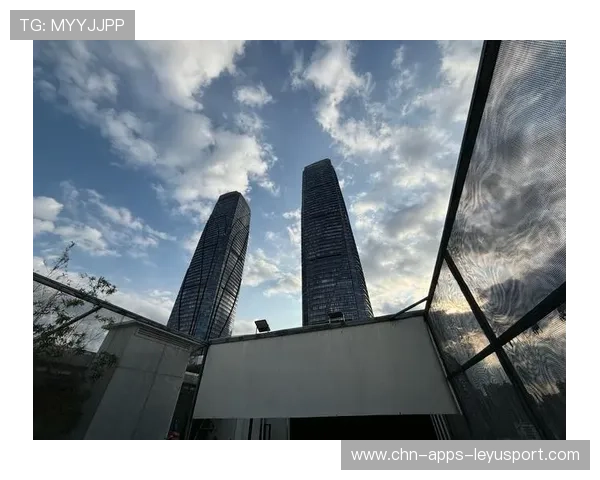 上海领航未来：全新双塔组合引领城市天际线革新